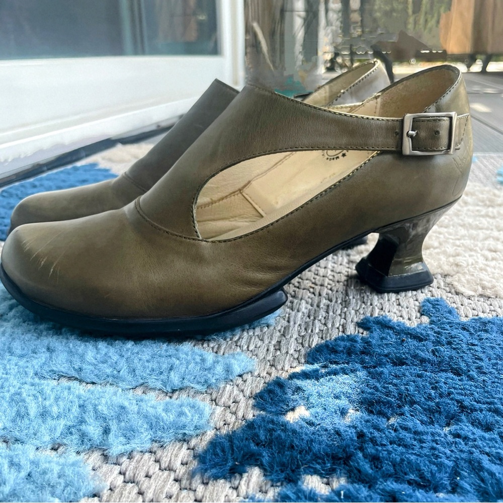 John Fluevog Gracias in Peat Moss